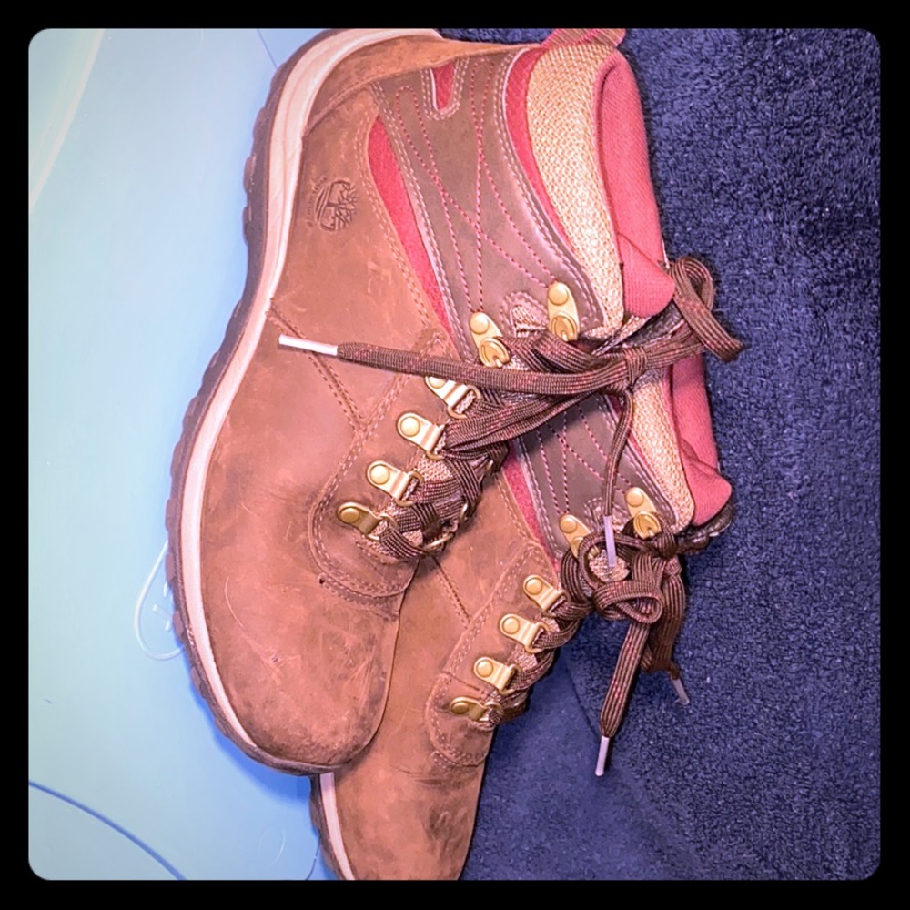 Timberland women’s 9.5 boots
